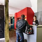 Отель Hotelf1 Lyon