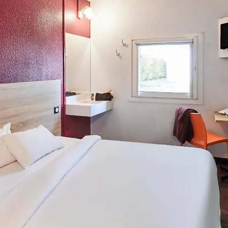 Hotelf1 Lyon Hotel