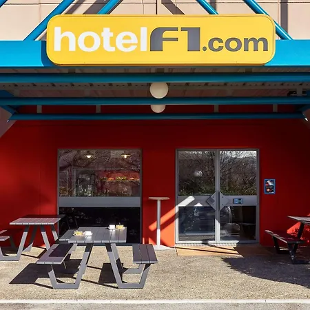 Hotelf1 Lyon Hotel *