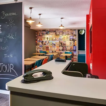 Hotelf1 Lyon Hotel *