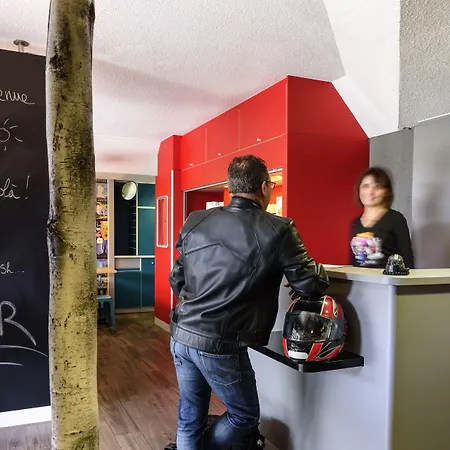 Hotel Hotelf1 Lyon