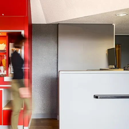 Hotel Hotelf1 Lyon
