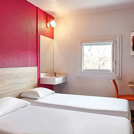 Hotelf1 Lyon Hotell *